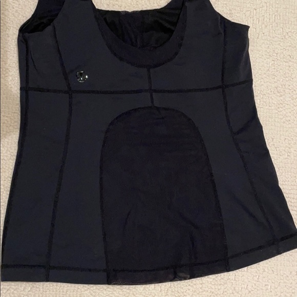 Lulumon Black Workout Tank Top - Picture 3 of 4